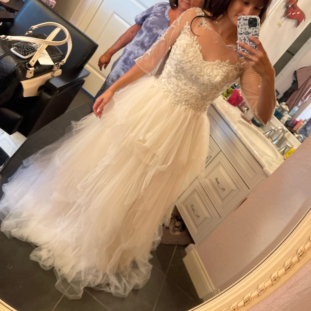 Wedding dress